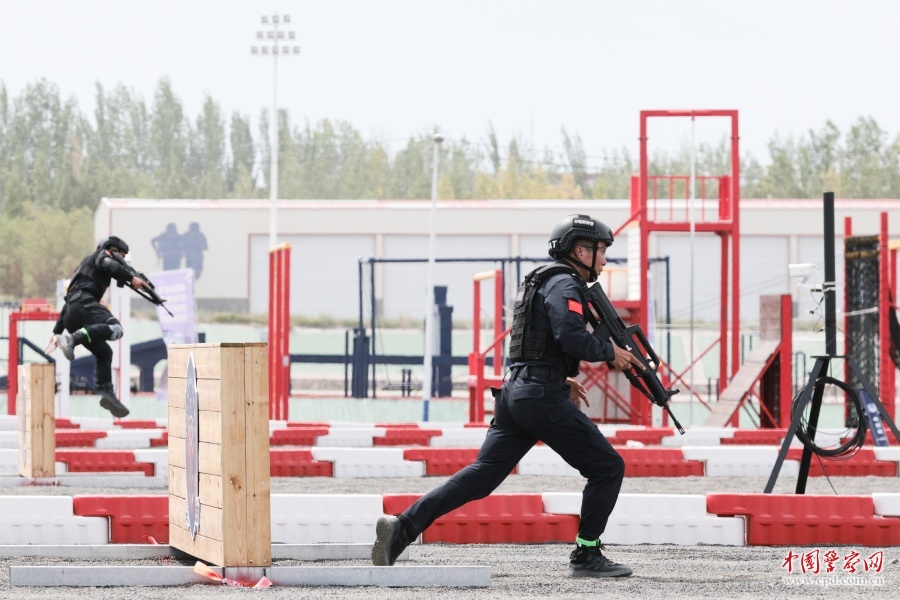 特警赵阳：从第37名到第1名 (图1)
